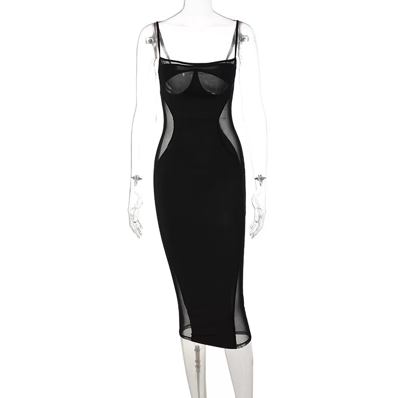 Sort tætsiddende midikjole med bustier-brystparti og mesh-paneler, frontvisning på mannequin — Venzelo